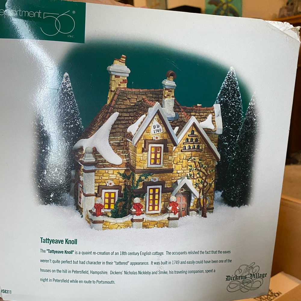 Department 56 Dickens Village
